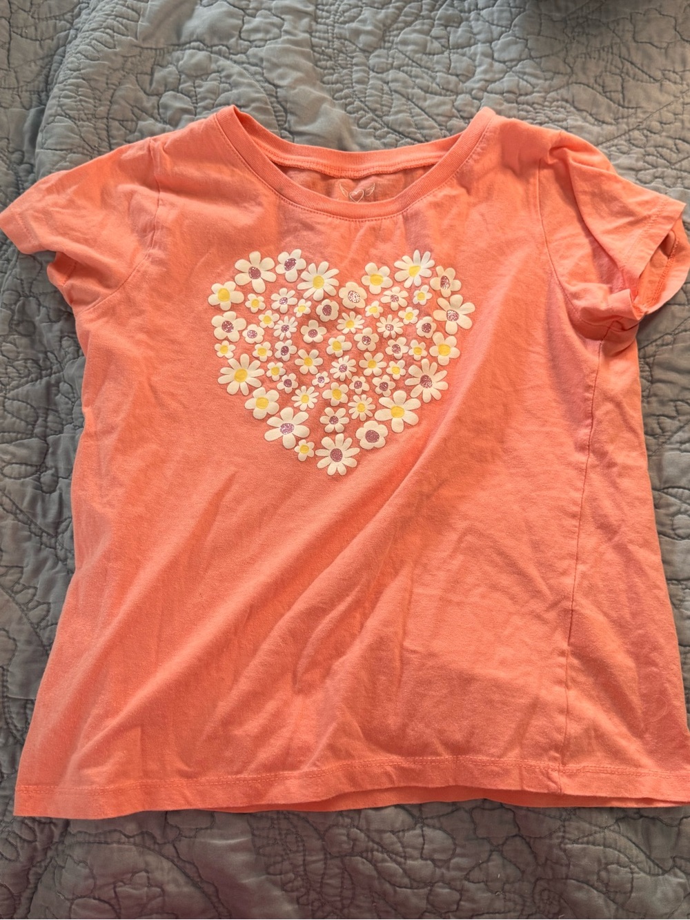 Girls' Coral Short Sleeve Tee with Daisy Heart Graphic